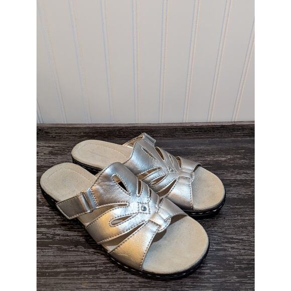 Women's Croft and Barrow Slip on Summer Sandal Silver Size 8 M - Picture 2 of 5